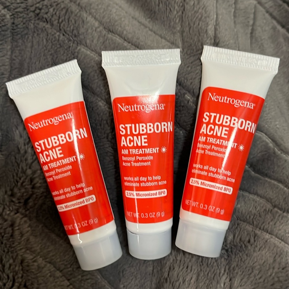 Bundle package of good Acne, give them a try and see if you like them, with ⭐️’s